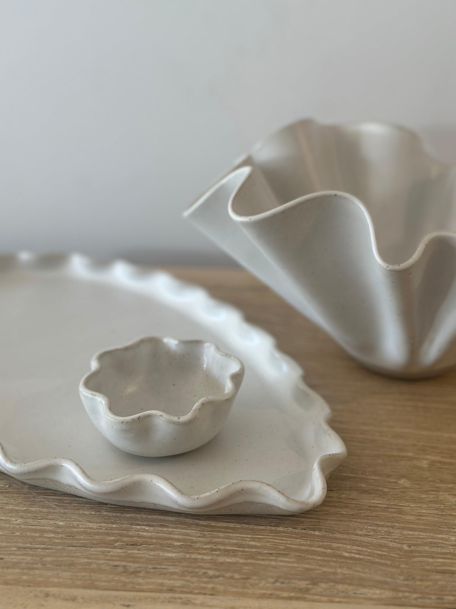 White Ceramic Wave Bowl