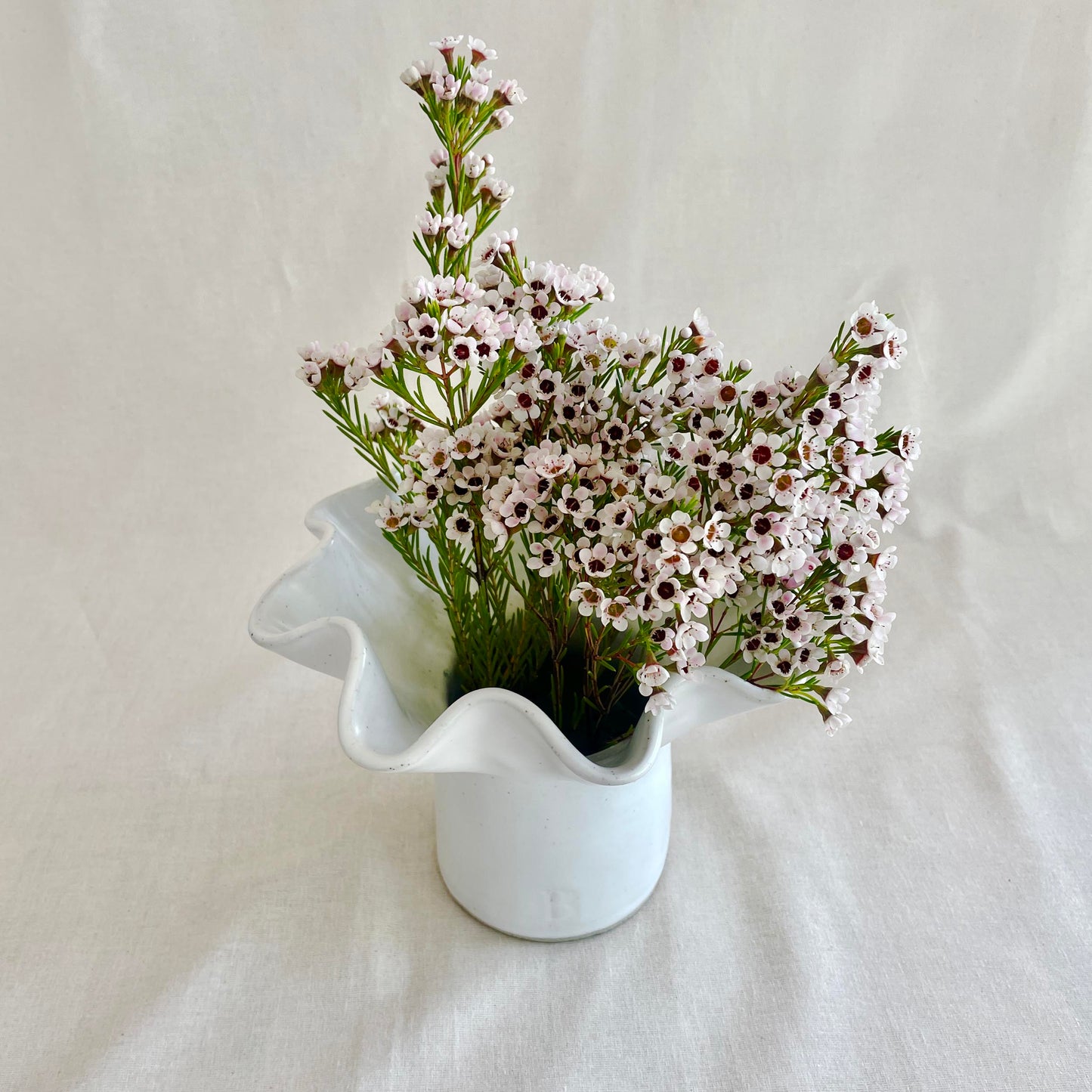 White Wave Pedestal Vase - Wide Base Large