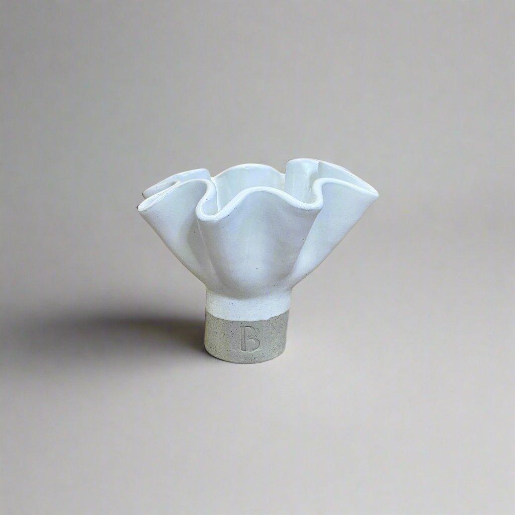 White Ruffle Flower Pedestal Vase - Short