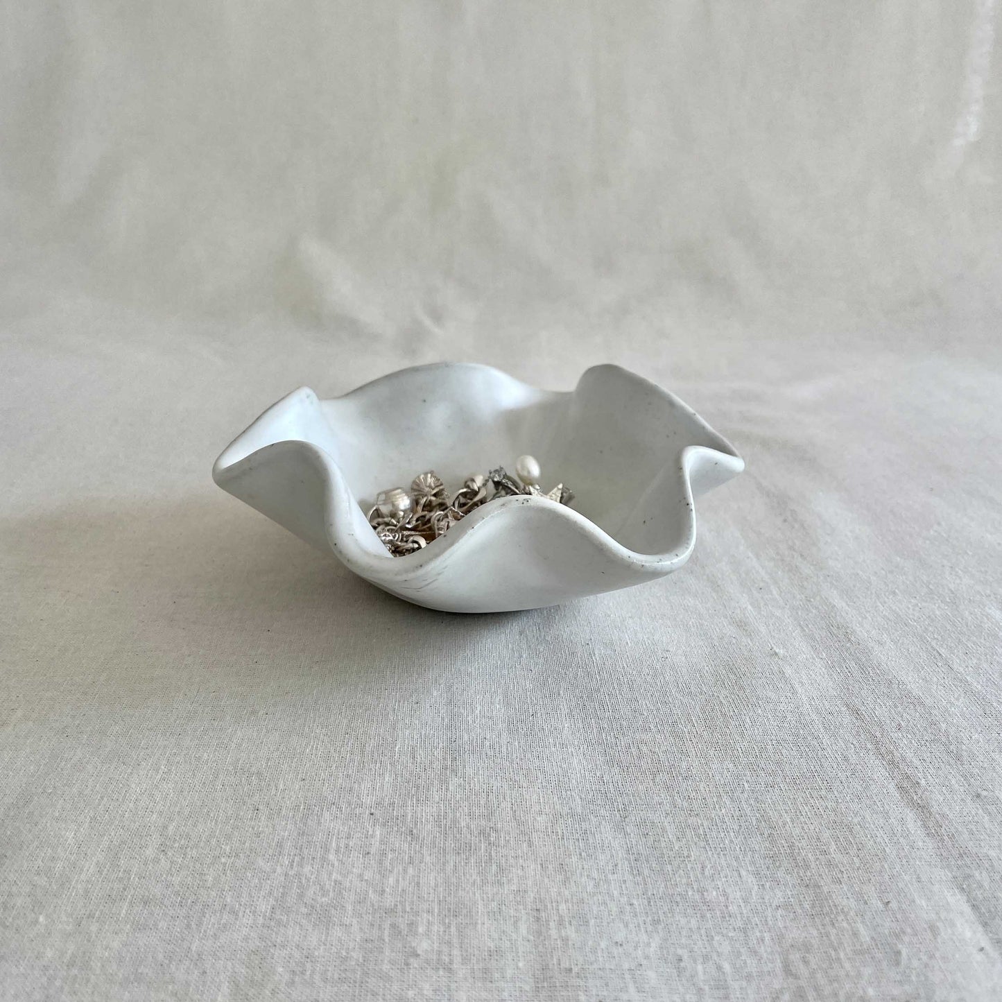 White Wavy Jewellery Dish