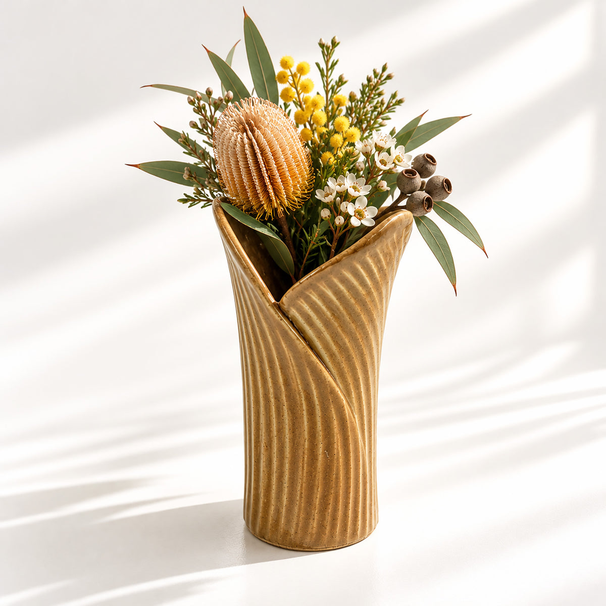 Tulip Flower Vase - Caramel Glaze