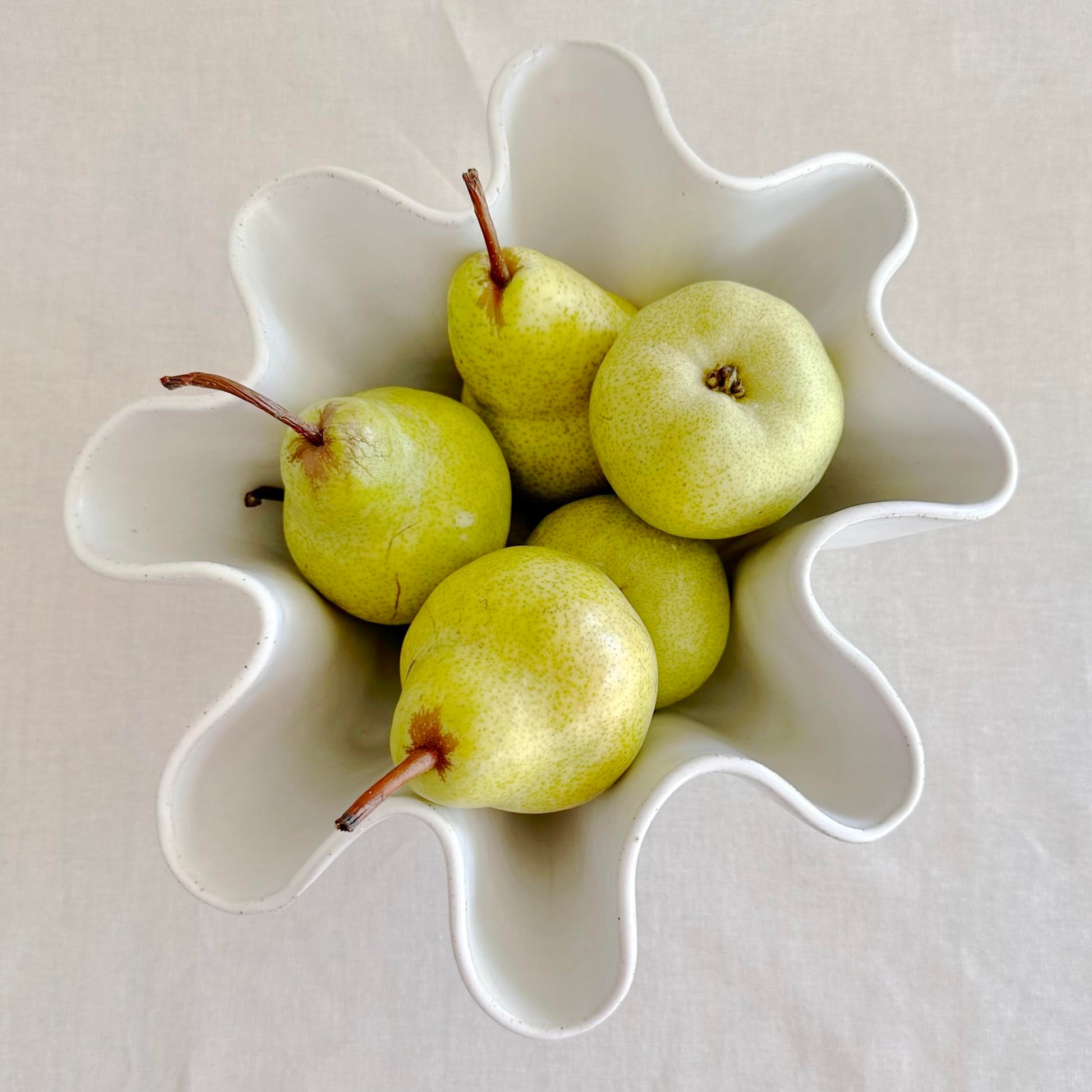 High Sided White Wave Fruit Bowl