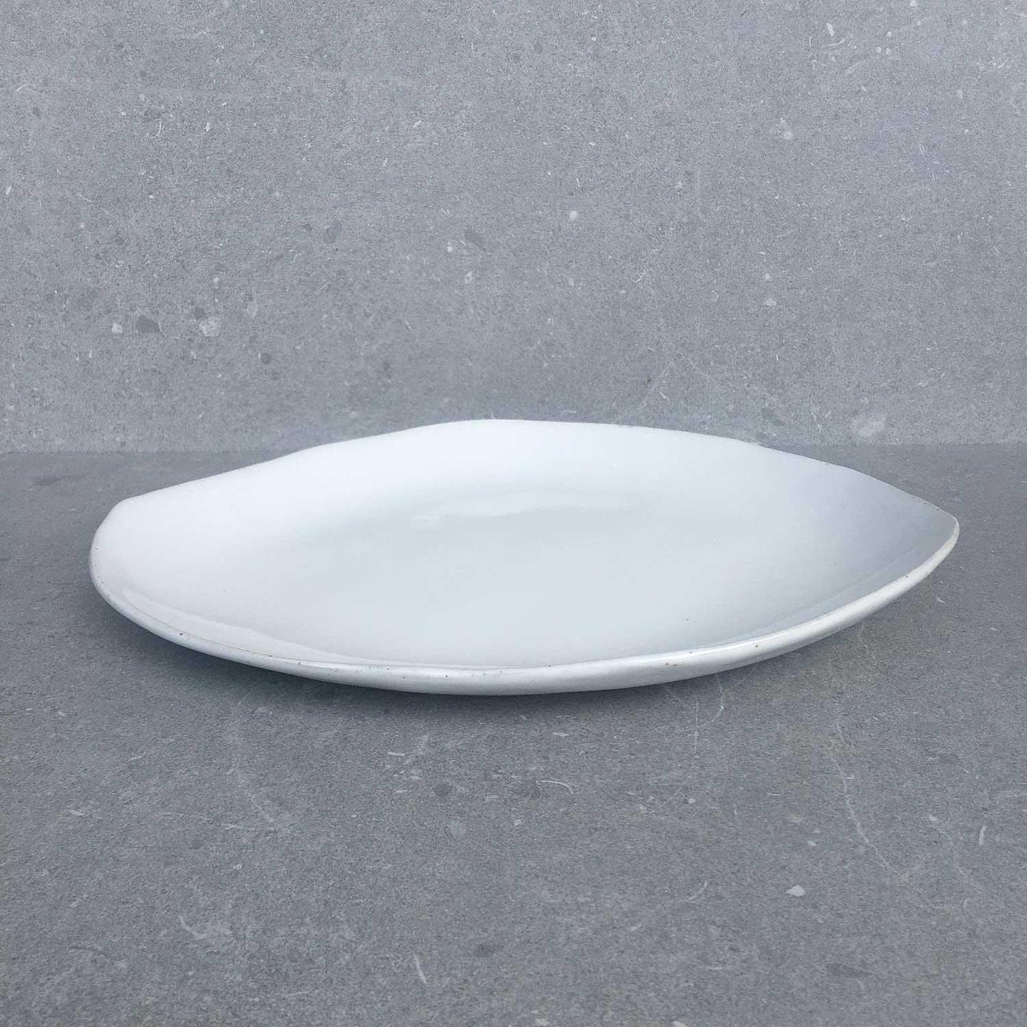 Avoca White Serving Platter 29cm - Polly Barton